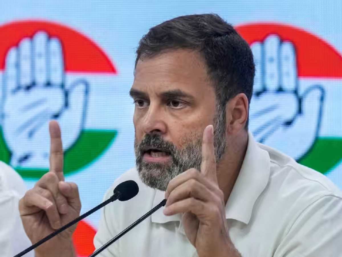 नेहरू जी की पहचान उनके कर्म हैं, उनका नाम नहीं- राहुल गांधी